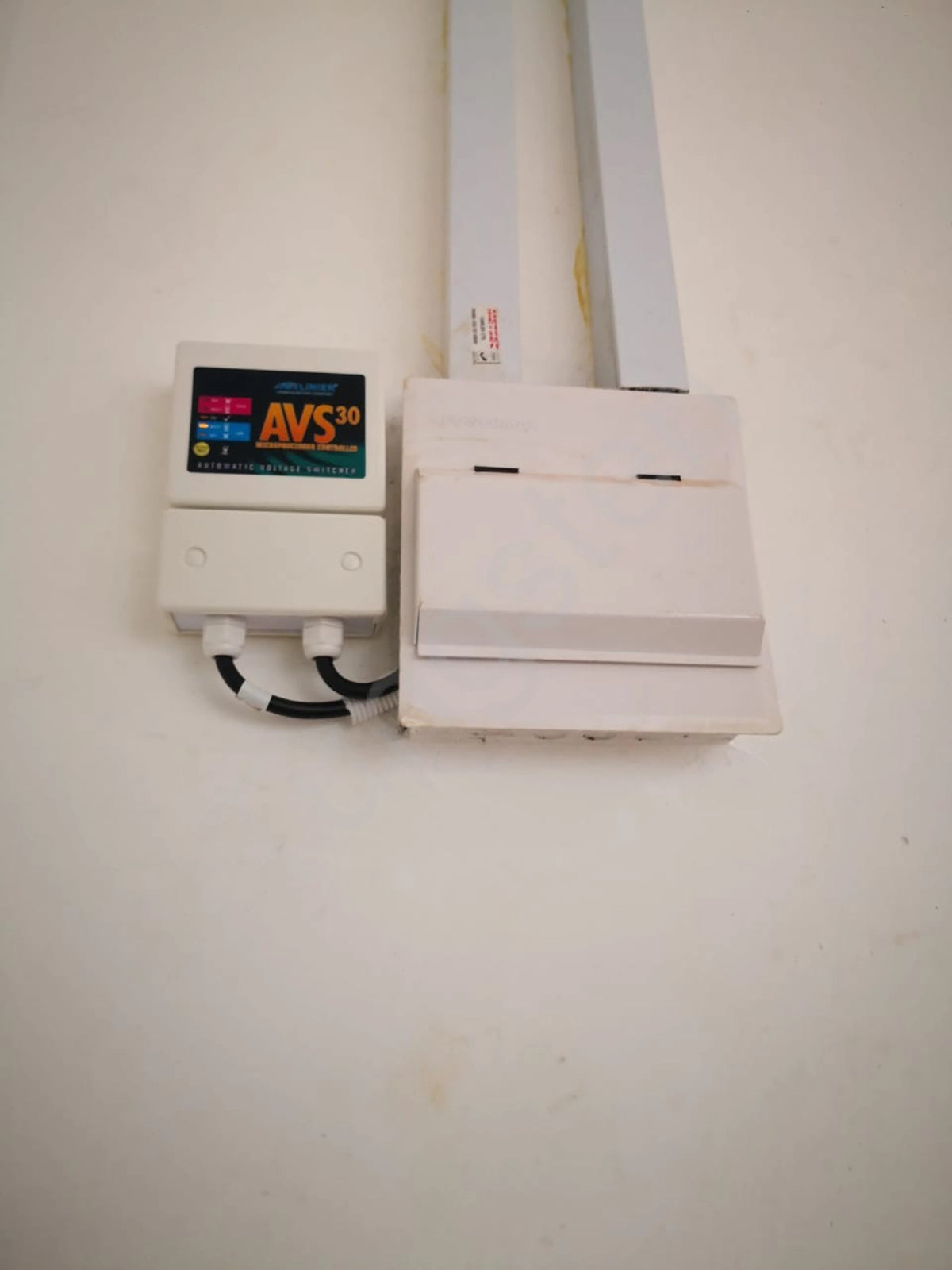 Sollatek - Automatic Voltage Switch, Single Phase, 30A